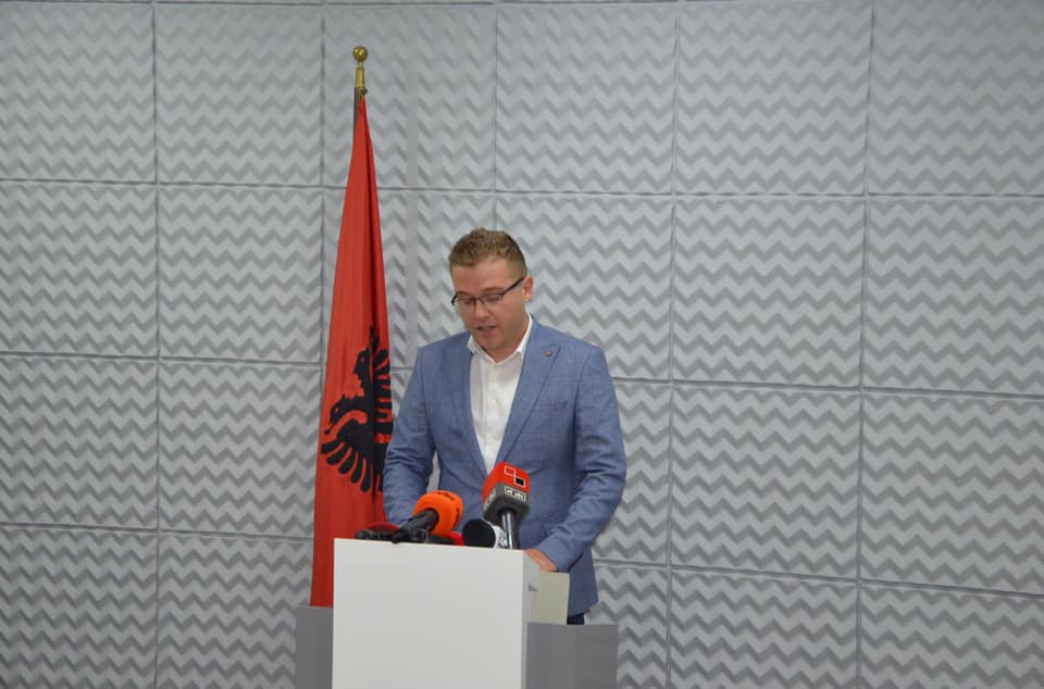 Reagon Drejtori i Përgjithshëm i Arkivave: Diplomati grek dhe mungesa e shtetit 62339112 10157530703228826 1138825366106800128 n