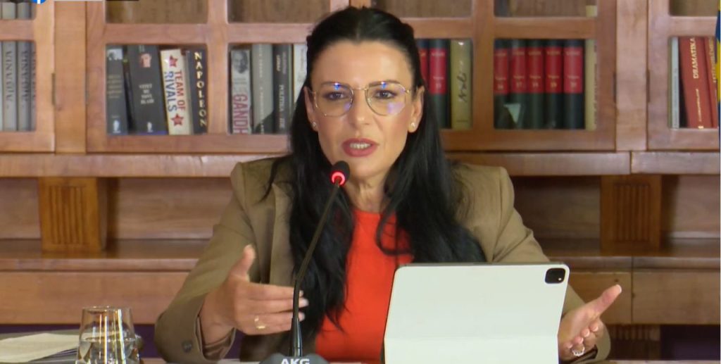Nafta në Shpirag, Balluku tregon sa fiton Shqipëria Balluku 1280x646 1