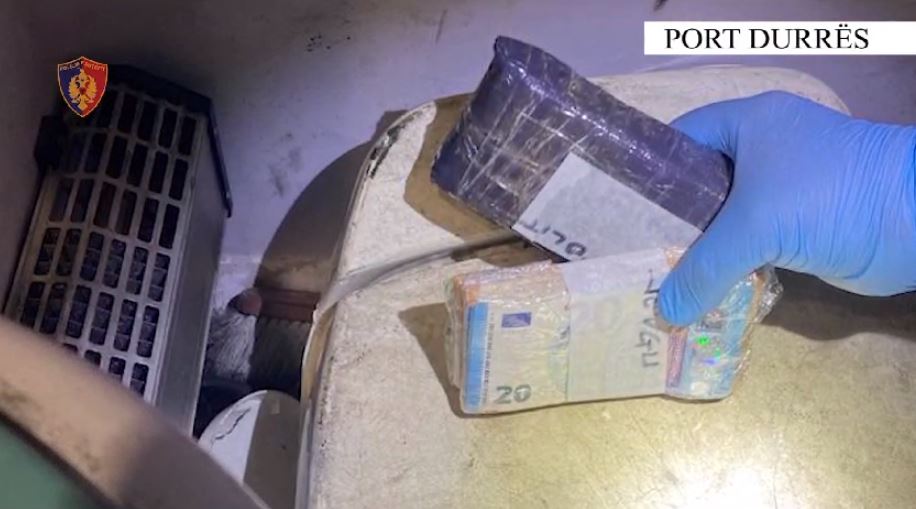 “Lumë” eurosh e paundësh në Shqipëri, sekuestrohen nga policia Capture 37