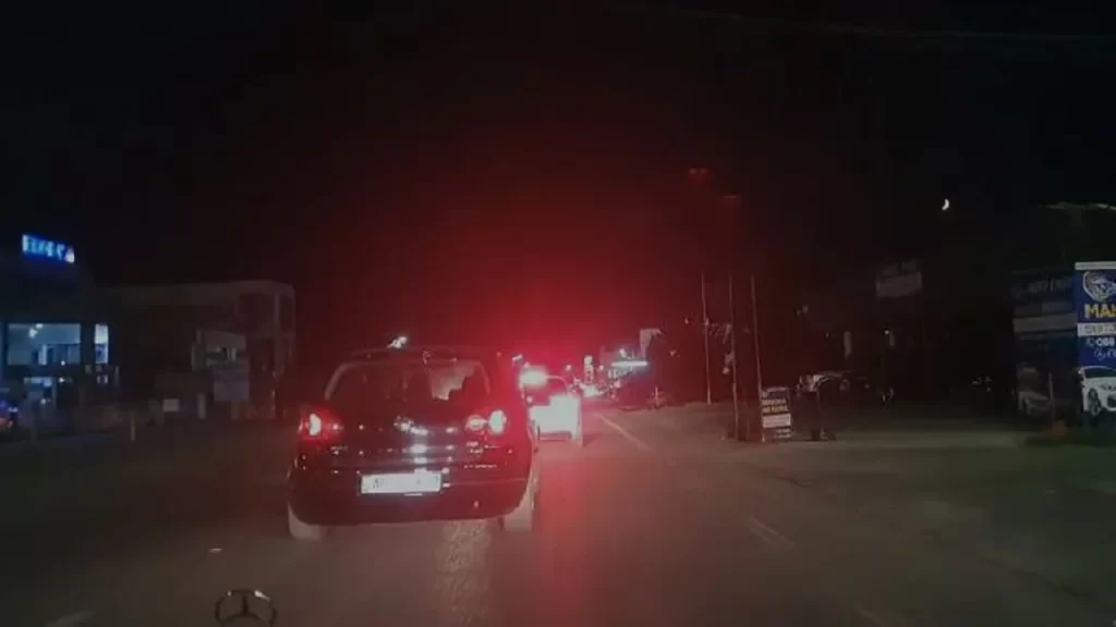 Trafik i rënduar në unazën e Elbasanit IMG 4064