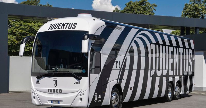 Aksidentohet autobusi i Juventusit, përplaset me patrullën e policisë IMG 4068