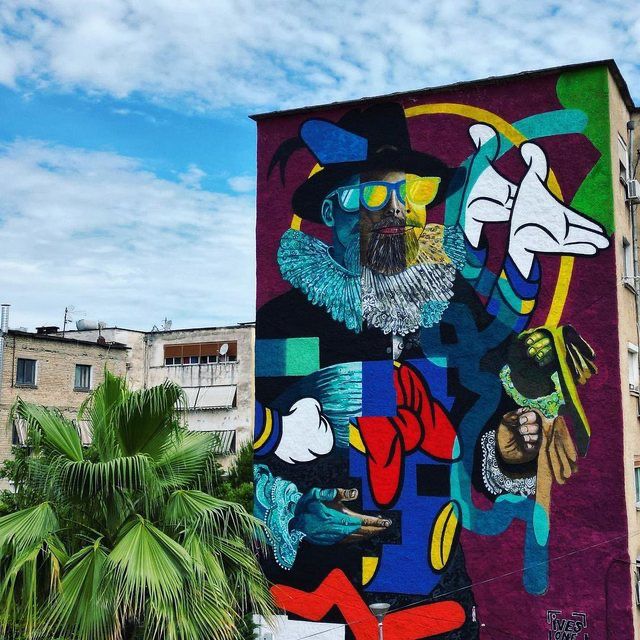 FOTO/ Muralet, dimension i ri në jetën e banorëve të kryeqytetit dhe turistëve c1b770c7 8762 4857 996e 24dc634664f7