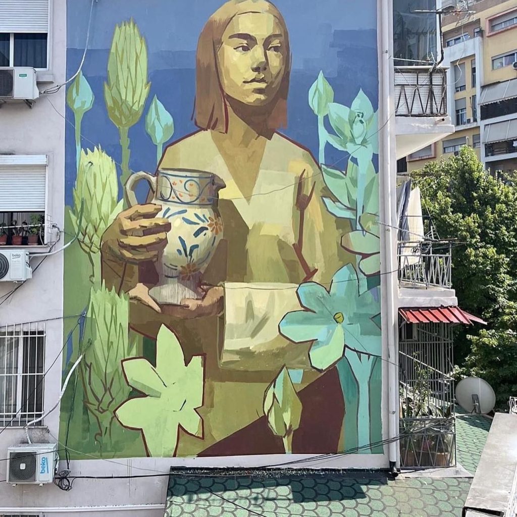FOTO/ Muralet, dimension i ri në jetën e banorëve të kryeqytetit dhe turistëve 7 db276a74 f131 4ff3 9556 87de9a757334