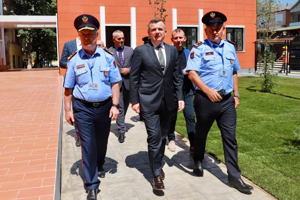 Balla mesazh Policisë së Dibrës: Goditje kirurgjikale deri në çrrënjosje fenomenit të dhunës në familje e297e66a 10e8 4114 bf94 b001a9d9b20a