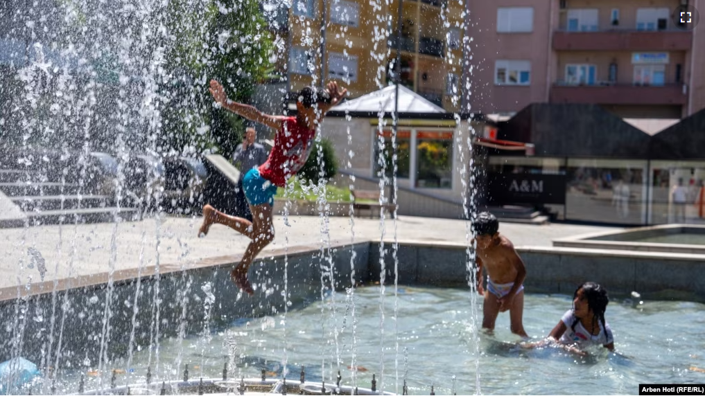 Valët e të nxehtit nuk kanë mbaruar heatwave