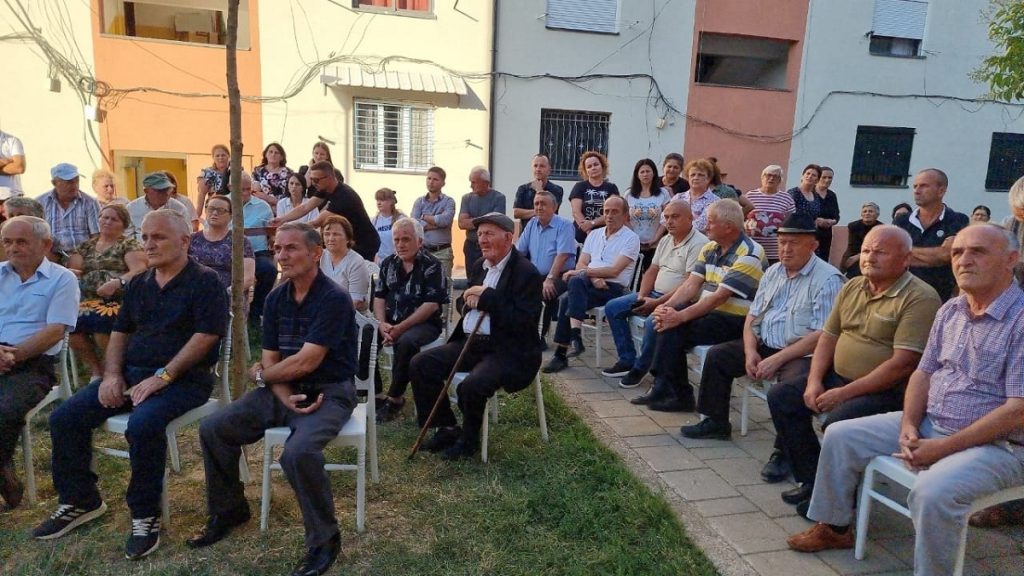 Kryebashkiaku Malaj dëgjesa me qytetarët e Matit për buxhetin dhe paketën fiskale 2024 2 1 3