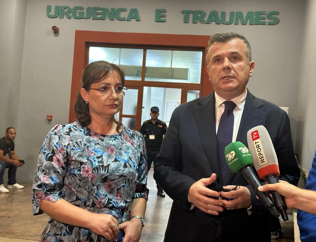 Balla viziton efektivin e plagosur tek Trauma: Guximi për të goditur policinë do marrë një përgjigje shumë të fortë 2223afdf ec8b 44d2 b354 f08a768210b7