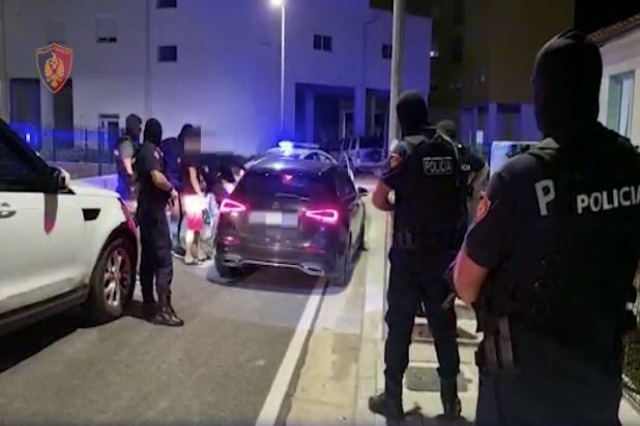 Policia aksion në Tiranë, shoqërohen 4 persona. Zbardhen detajet e para policia 3