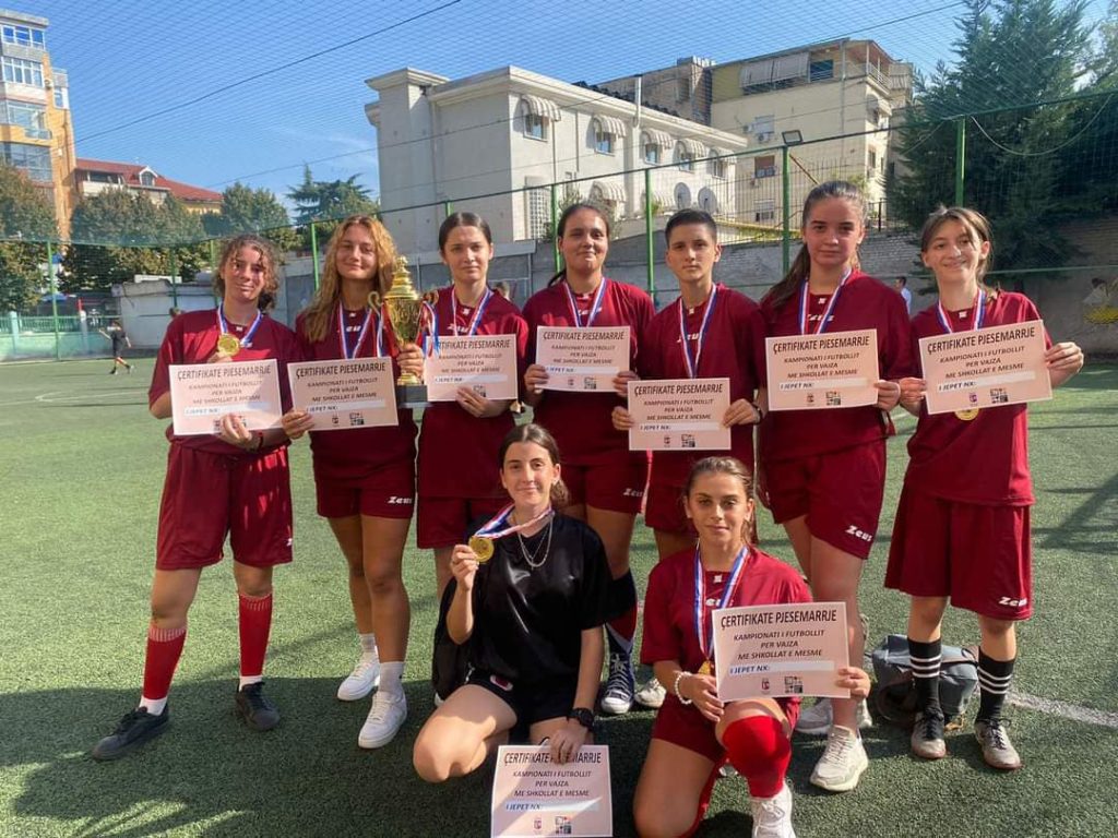 FOTO/ Rama: Mbi 10 mijë nxënës pjesë e lëvizjes sportive që ka nisur në shumë shkolla të vendit 7 393223037 882271926601803 6799099136000000929 n