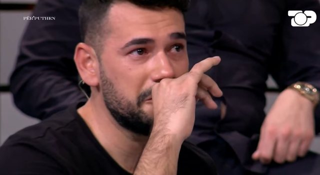 Ledjo rrëfehet mes lotësh: Asnjëherë nuk kam dyshuar te seksualiteti im 640 0 screenshot 10 1697698343