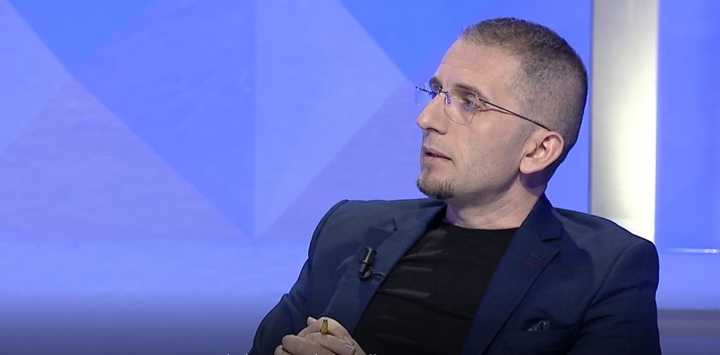 “Një plan gati perfekt”! Gazetari i televizionit shqiptar, viktimë e vjedhjes së identitetit Armand Bajrami