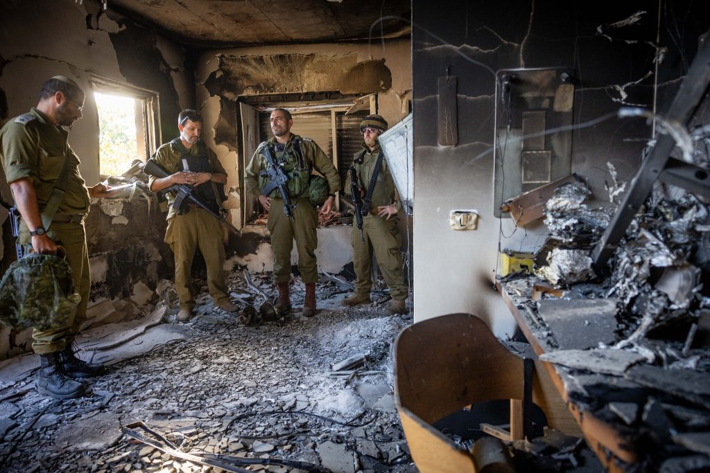 Izraeli godet 400 pozicione në Gaza, reagon Hamas: Mbi 140 civilë të vrarë, lirohen 2 pengje F231017YS47