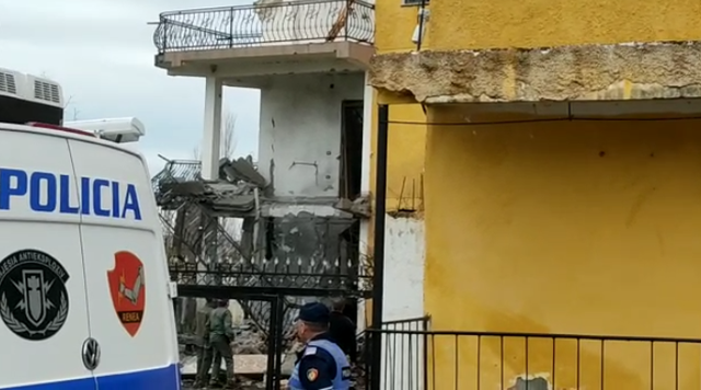 Ky është automjeti i autorëve që hapën zjarr drejt banesës së Skënder Likës IMG 5176