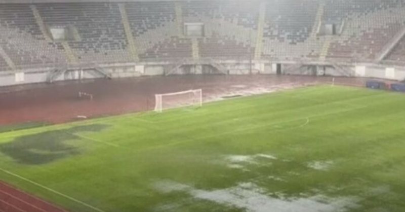 Stuhia përmbyt “Loro Boriçin”, pezullohet ndeshja mes Shqipërisë dhe Irlandës IMG 5985