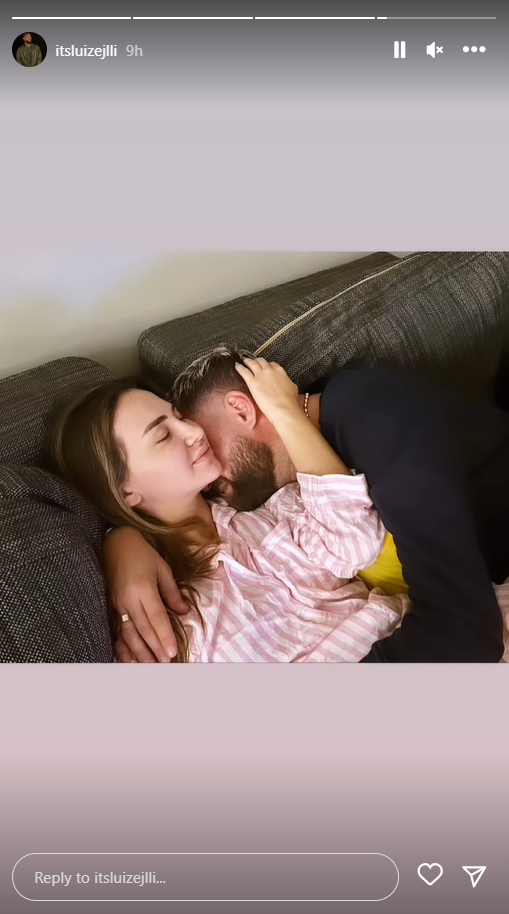 FOTO/ Luizi përqafim romantik me Kiarën 1 Screenshot 1 73