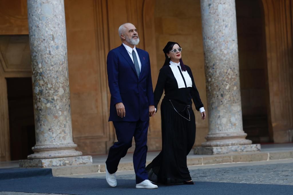 VIDEO/ Çifti Rama në pritjen e Mbretit të Spanjës, për liderët e Komunitetit Politik Europian 3 WhatsApp Image 2023 10 06 at 07.56.09 1