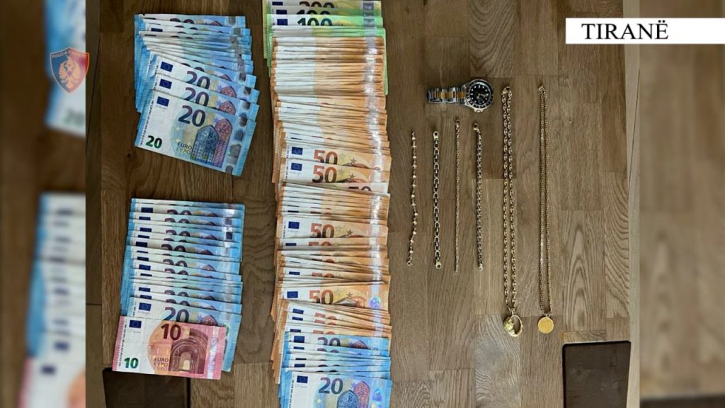 Vodhi mbi 8 mijë euro, pranga 23-vjeçarit WhatsApp Image 2023 10 12 at 13.05.35 1280x720 1