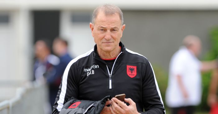 De Biasi flet para sfidës Shqipëri-Çeki: Kuqezinjtë kualifikohen si vendi parë në grup de biaso