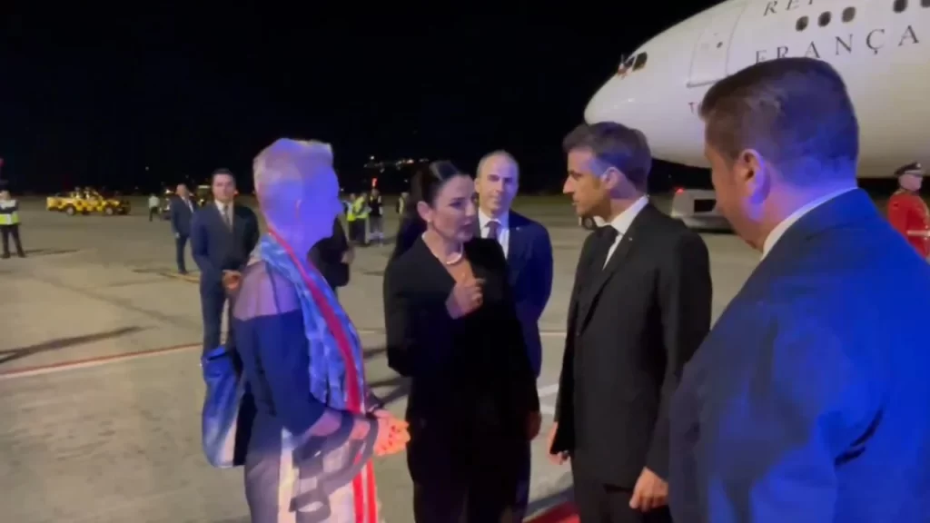 Presidenti Macron mbërrin në Tiranë, pritet nga zv.kryeministrja Balluku maklkk sd