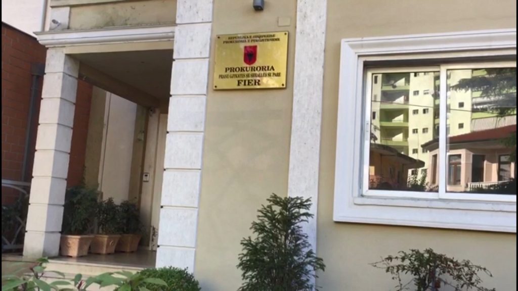 Prokuroria e Fierit sekuestron mbi 3 mln euro pasuri, dyshohet se rrjedhin nga veprimtari kriminale prokuroria fier 1