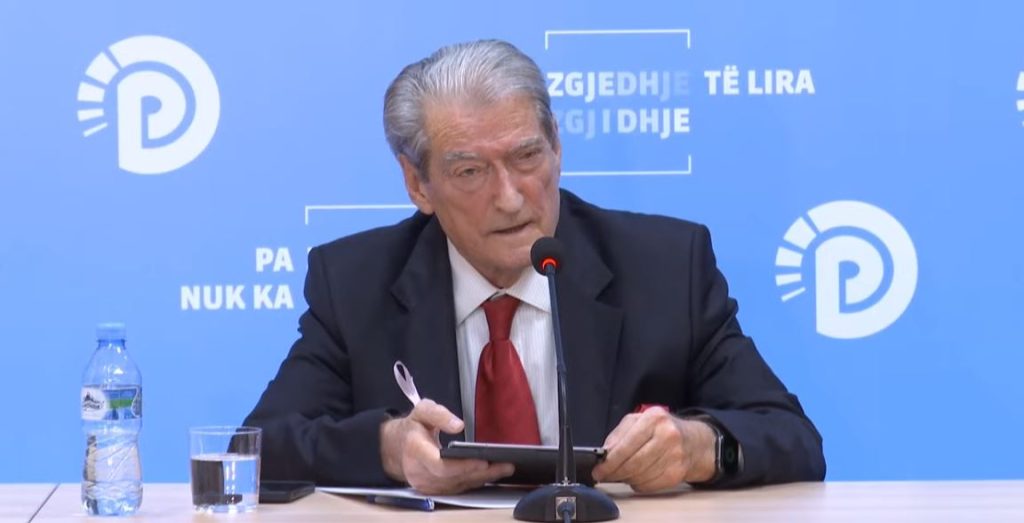 ‘Detyrim paraqitje’ dhe ndalim të daljes jashtë vendit, Berisha komenton vendimin e GJKKO: Pranoj sfidën! sdfgsfdgdsfgdsfg
