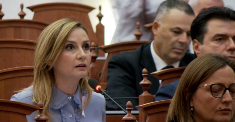 ”Elisa më dëgjo, pusho”, Tabaku: Mos të zihemi se cila rezolutë është më e mira për Kosovën tabaku 770x401 1
