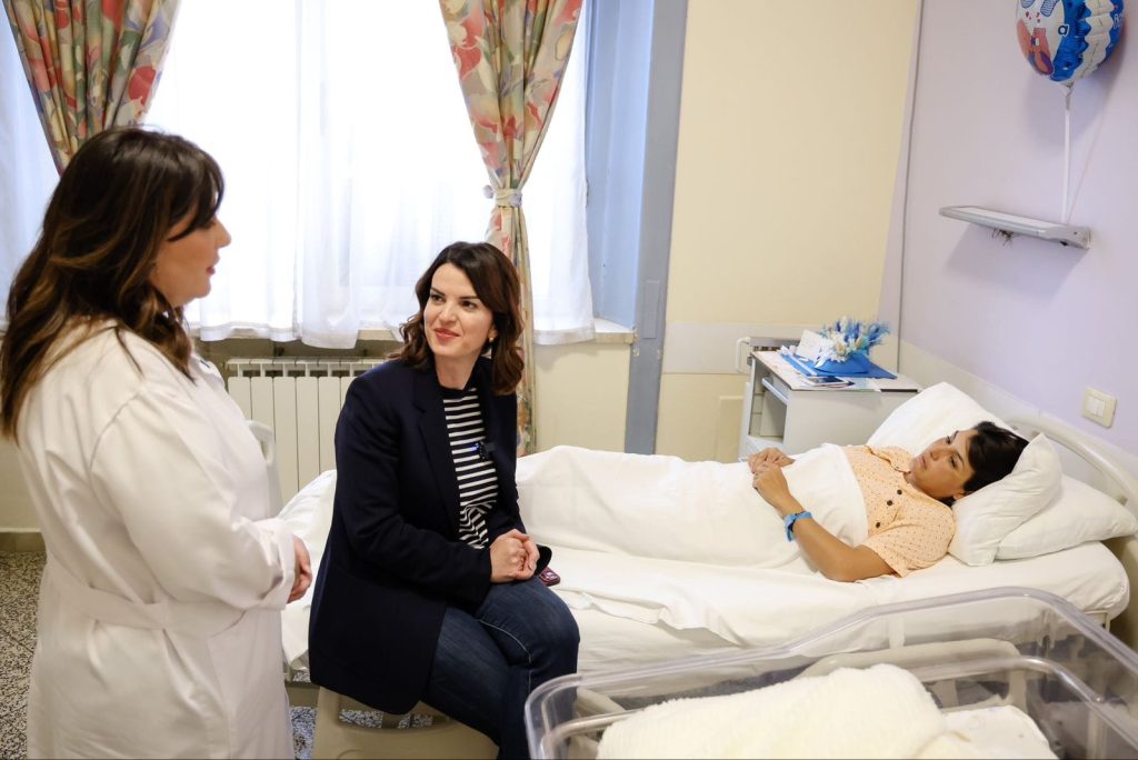 Ministrja Koçiu: Mbi 46 mijë ndërhyrje kirurgjikale janë kryer nga fillimi i vitit 403728381 122139576446030050 8201066137919729621 n