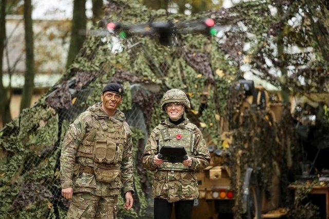 Kate Middleton vesh uniformën ushtarake dhe merr drejtimin e një tanku 2 640 0 3 1699553568