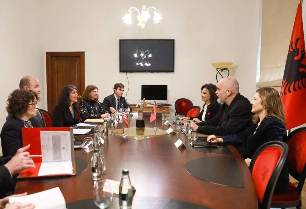 Zyrtarët e lartë amerikanë takohen me Ramën dhe Spiropalin: Partneritet i fortë strategjik mes Shqipërisë dhe SHBA 9b8ddb03 60ef 4b2c b532 1587f95f7716