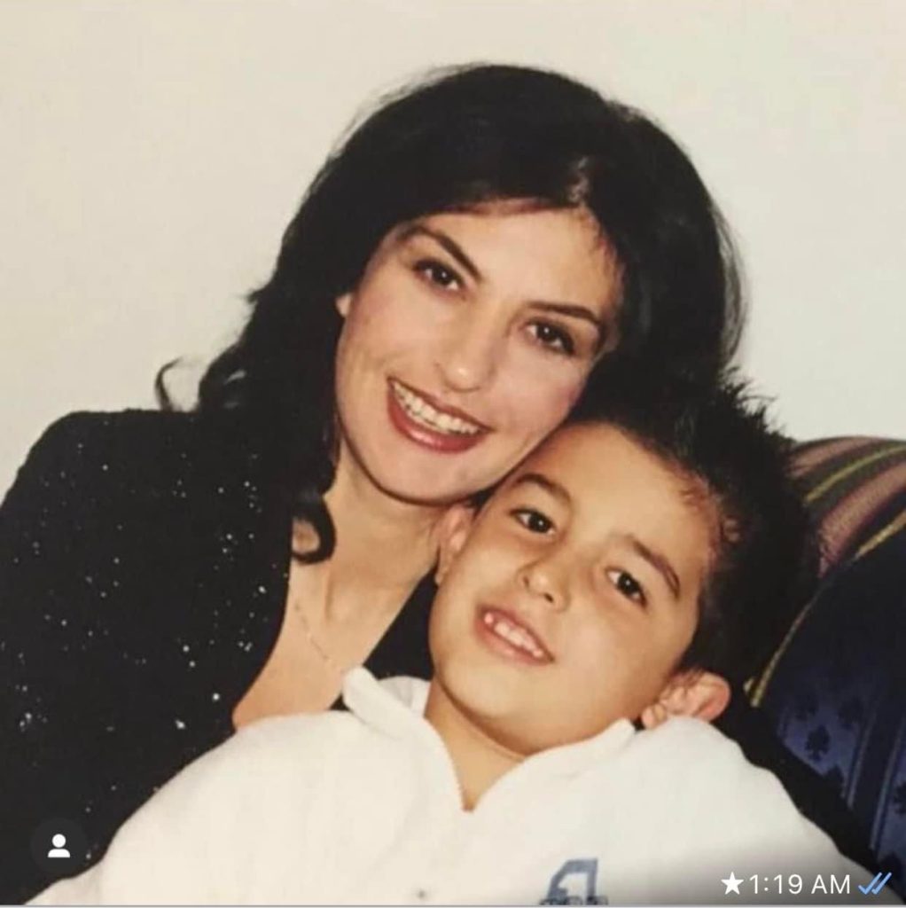 Fotot / Jozefina Topalli feston ditëlindjen, ka një mesazh për gjithë mbështetësit dhe një peng të madh 6 IMG 6625