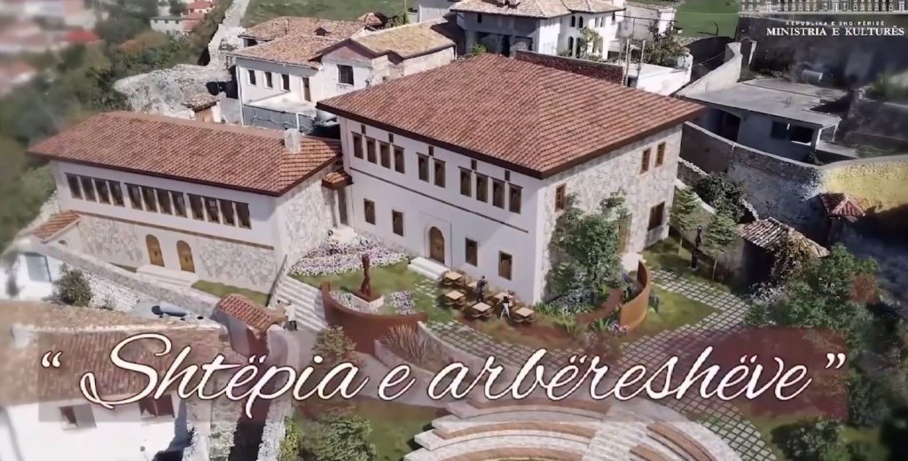 Pas shekujsh mërgimi arbëreshët “kthehen” në shtëpi. Edi Rama ndan pamjet magjike nga Kruja Shtepia e Arberesheve