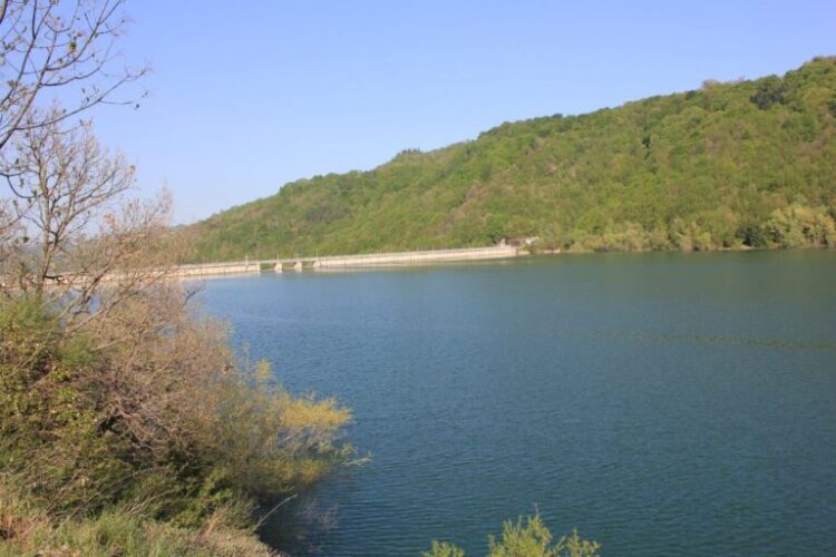 Shqiptari gjendet i pajetë në Itali ascoli lago di gerosa 768x512 1 750x500 1