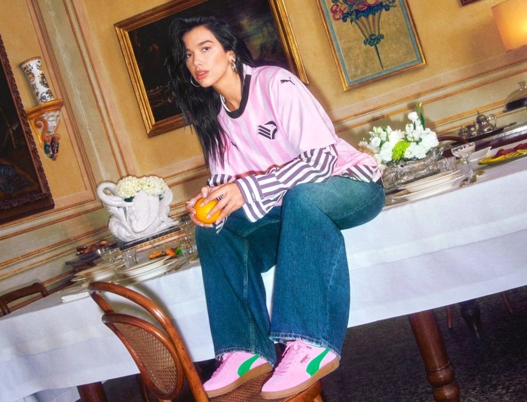 Befasia e Dua Lipës, vesh fanellën e Palermos, tifozët sicilianë në delir 1 dua lipa con la maglia del palermo