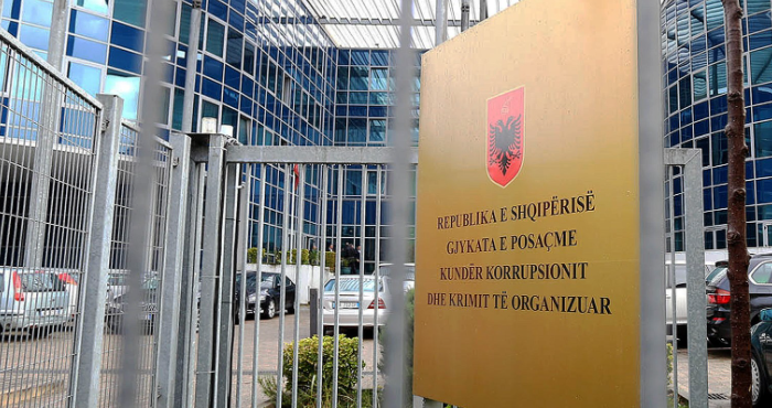 Mori 2 mijë € për të liruar një të arrestuar për drogë, GJKKO dënon nënkomisarin Canameti gjkko
