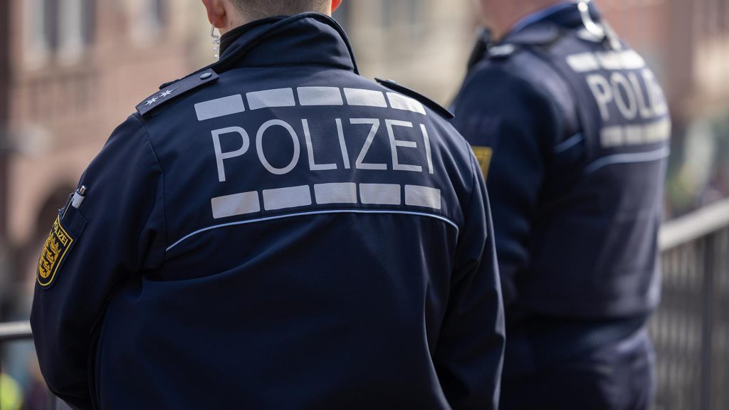 “Nëse hap gojën, familja jote…”, dënohet i riu shqiptar në Gjermani, u kap duke transportuar drogë polizisten 127