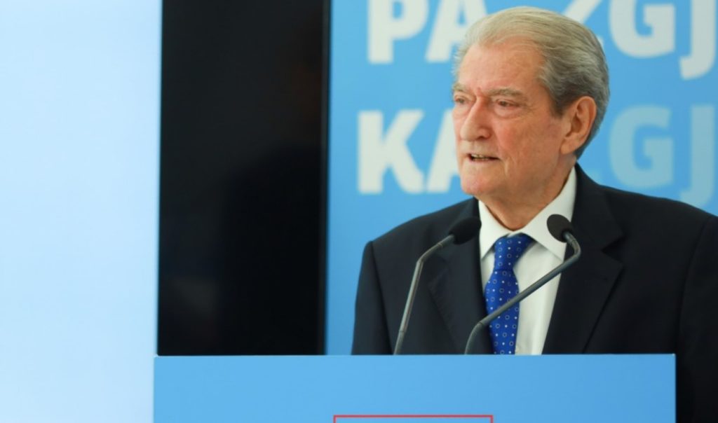 Sali Berisha: Erion Veliaj pagoi për depozitimin e dherave të kullës dhe që zhduku Sahatin e Tiranës sali berisha 11