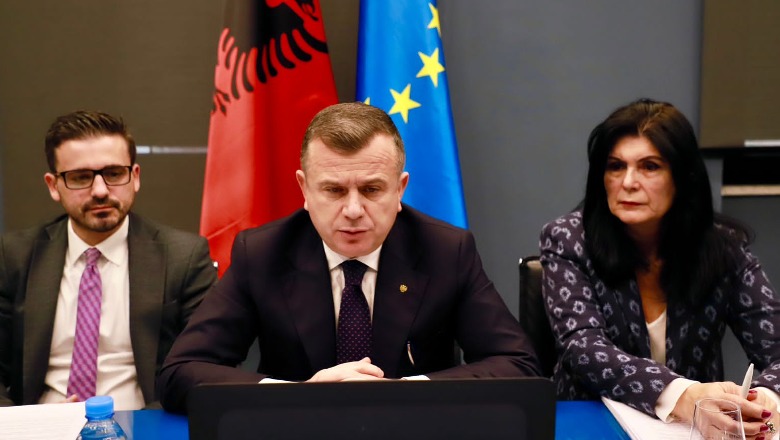 Refugjatët në Gjadër! Marrëveshja me Italinë kalon me votat e PS në Komisionin e Jashtëm dhe të Ligjeve 1702294667 taulantballanekomision