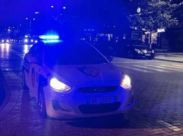 Kanosi punonjësit e Policisë të cilët e kapën në flagrancë duke vjedhur, arrestohet 29-vjeçari 411321201 744325664399448 4580596913038012478 n