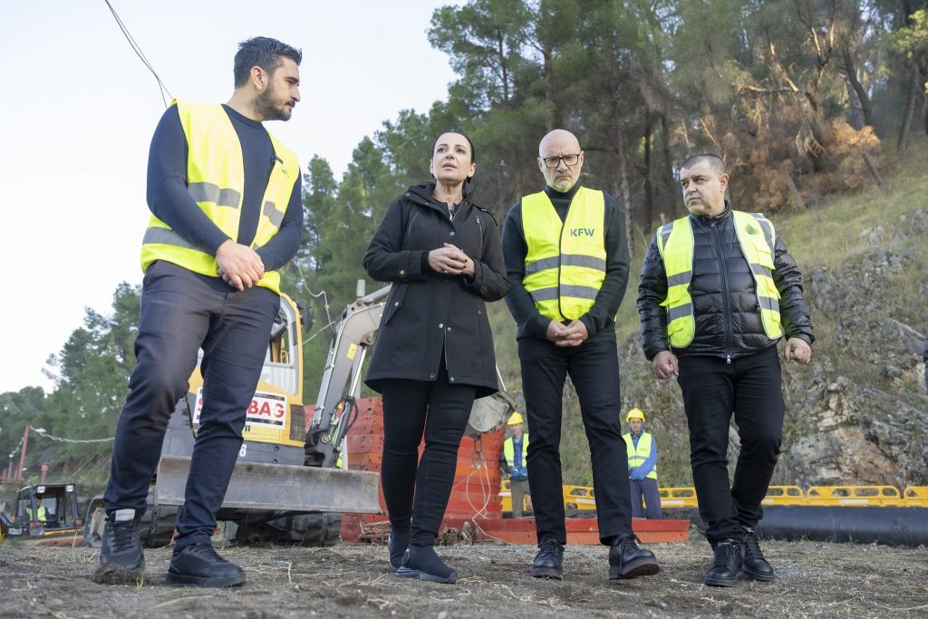 Përmirësimi i sistemit të ujësjellësit, Balluku: Qytetarët e Elbasanit do të furnizohen me ujë 24 orë në ditë 414949301 774352388066097 3331732041818159790 n