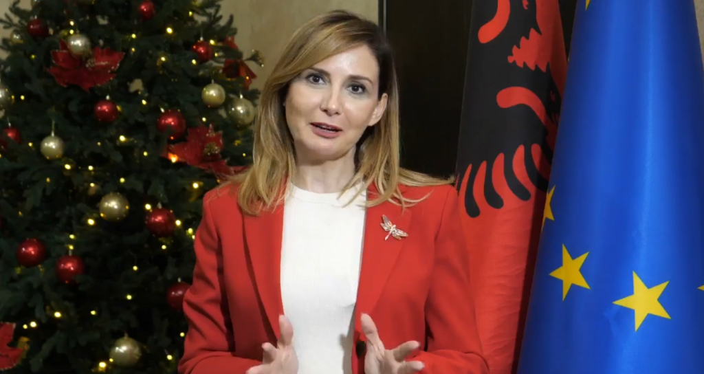 Urimi i Tabakut: Të mendojmë sesi t’u ofrojmë shqiptarëve të ardhme pa hijet e së shkuarës 6591aacb17695tabaku