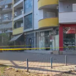 18-vjeçari u hodh nga tarraca e pallatit në Korçë, çfarë deklaruan 7 shokët që festuan me të 1 900 0 1703490262x5tpng 864 750x375 1