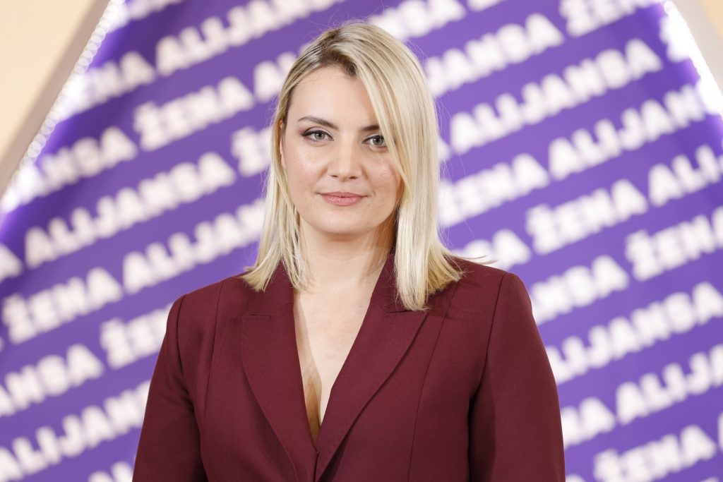 Deputetja e parë shqiptare në Malin e Zi, Llolla: Eksperimentet politike janë të padobishme për vendin Drita Llolla