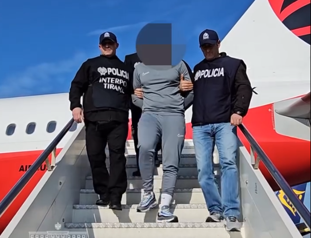 I veshur sportiv, momenti kur Ruben Saraiva zbret në tokën shqiptare IMG 7691