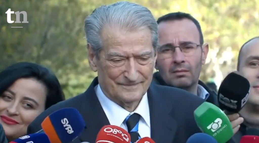 ”Masa të forta do merren për seancën e së enjtes”! Çfarë po paralajmëron Sali Berisha Screenshot 2023 12 04 104232