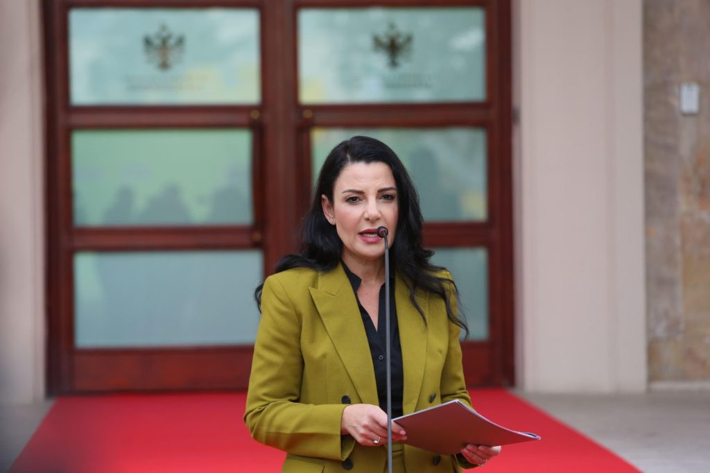 Bardhi vë kushte për seancë të qetë në Kuvend, Balluku: S’ka vend për negociata për Komisionet Hetimore WhatsApp Image 2023 12 13 at 14.05.06