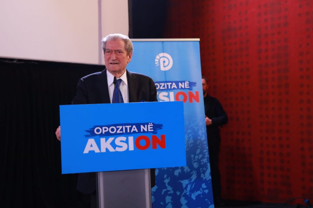 Berisha shkon në Shkodër, atje ku humbi thellë bashkinë: Mosbindja civile do jetë si vullkan. Rama nuk ma mbyll gojën WhatsApp Image 2023 12 13 at 5.45.52 PM