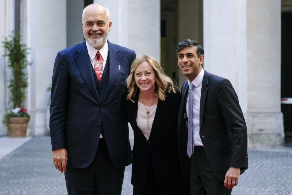 ”Associated Press”: Kryeministri Edi Rama është aleati kyç për menaxhimin e migrantëve afrikanë WhatsApp Image 2023 12 17 at 13.03.01