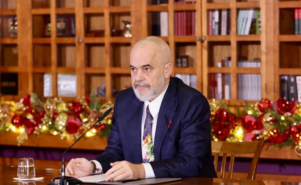 Hetimet e SPAK për zyrtarë të lartë, Rama: Momenti për t’i ndarë rrugët për të gjithë ata që tradhtojnë qëllimet e përbashkëta WhatsApp Image 2023 12 30 at 12.26.51
