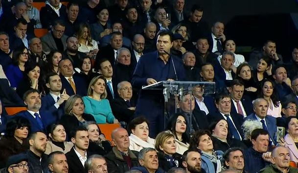 Basha u shtrin dorën demokratëve: Kemi punuar, gabuar, por edhe kemi mësuar basha