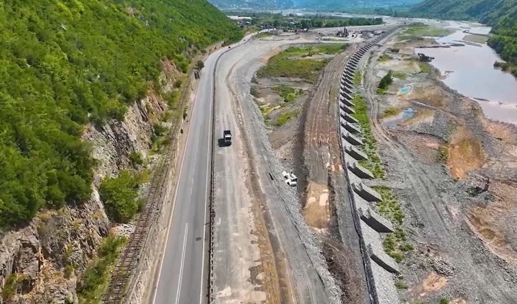 Korridori 8, shpallen fituesit për Lotin 3 dhe 4 korridori 8